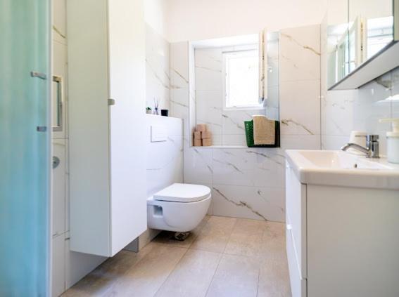 Laganini Apartman Rab ラブ エクステリア 写真