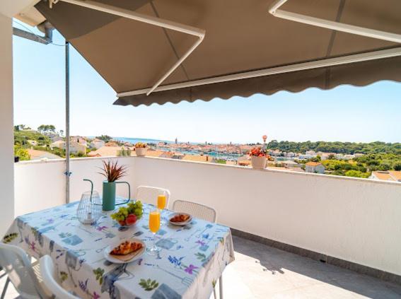 Laganini Apartman Rab ラブ エクステリア 写真