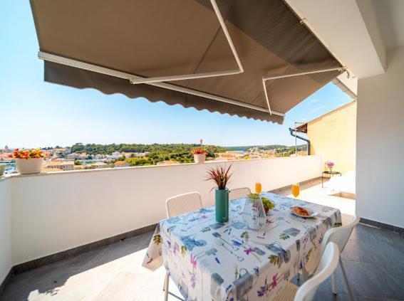 Laganini Apartman Rab ラブ エクステリア 写真