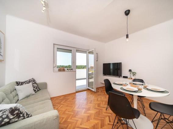 Laganini Apartman Rab ラブ エクステリア 写真