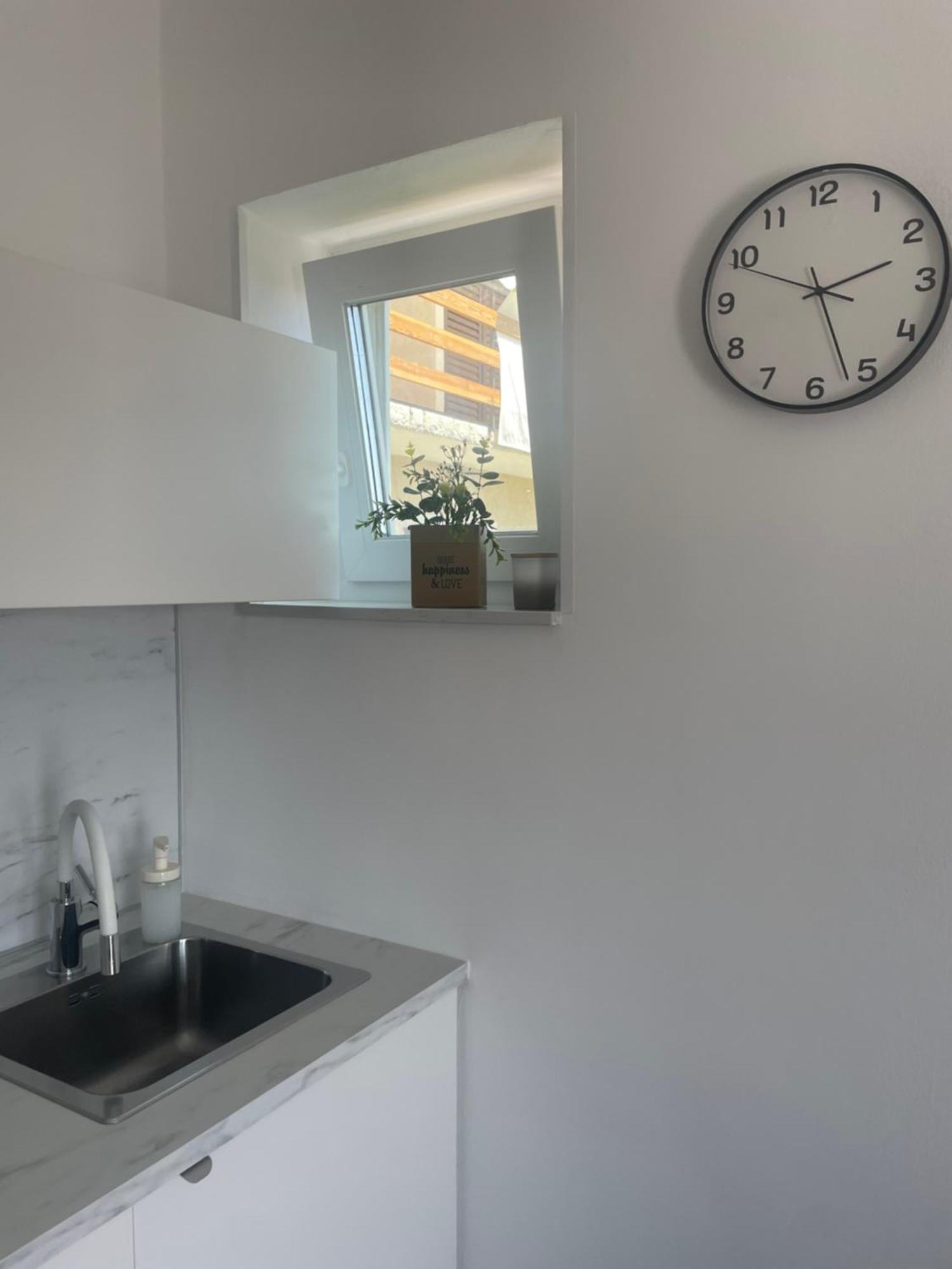 Laganini Apartman Rab ラブ エクステリア 写真